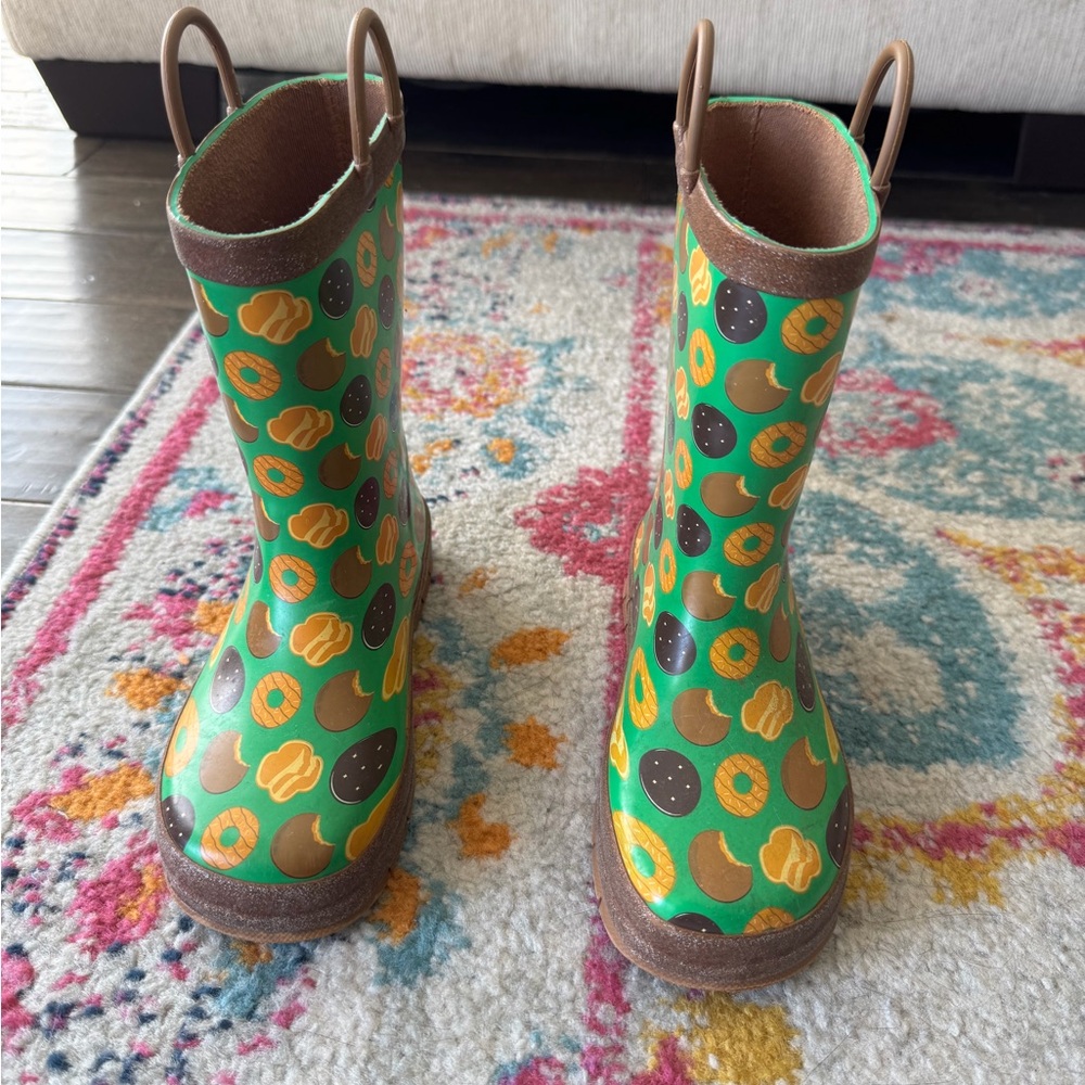 Girl Scout Cookie rain boots - Picture 2 of 3